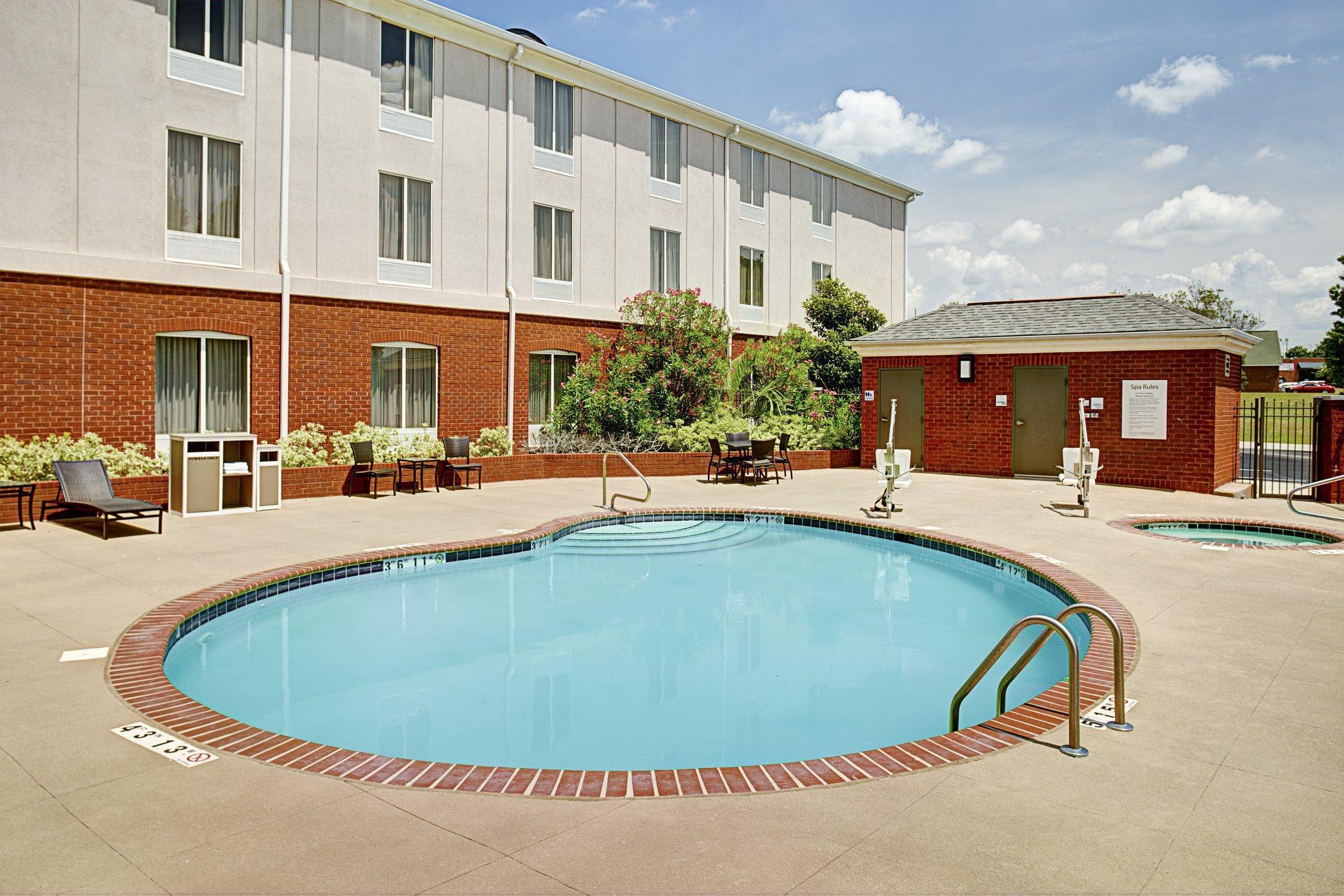 Express & - Area By Ihg Hotel Auburn