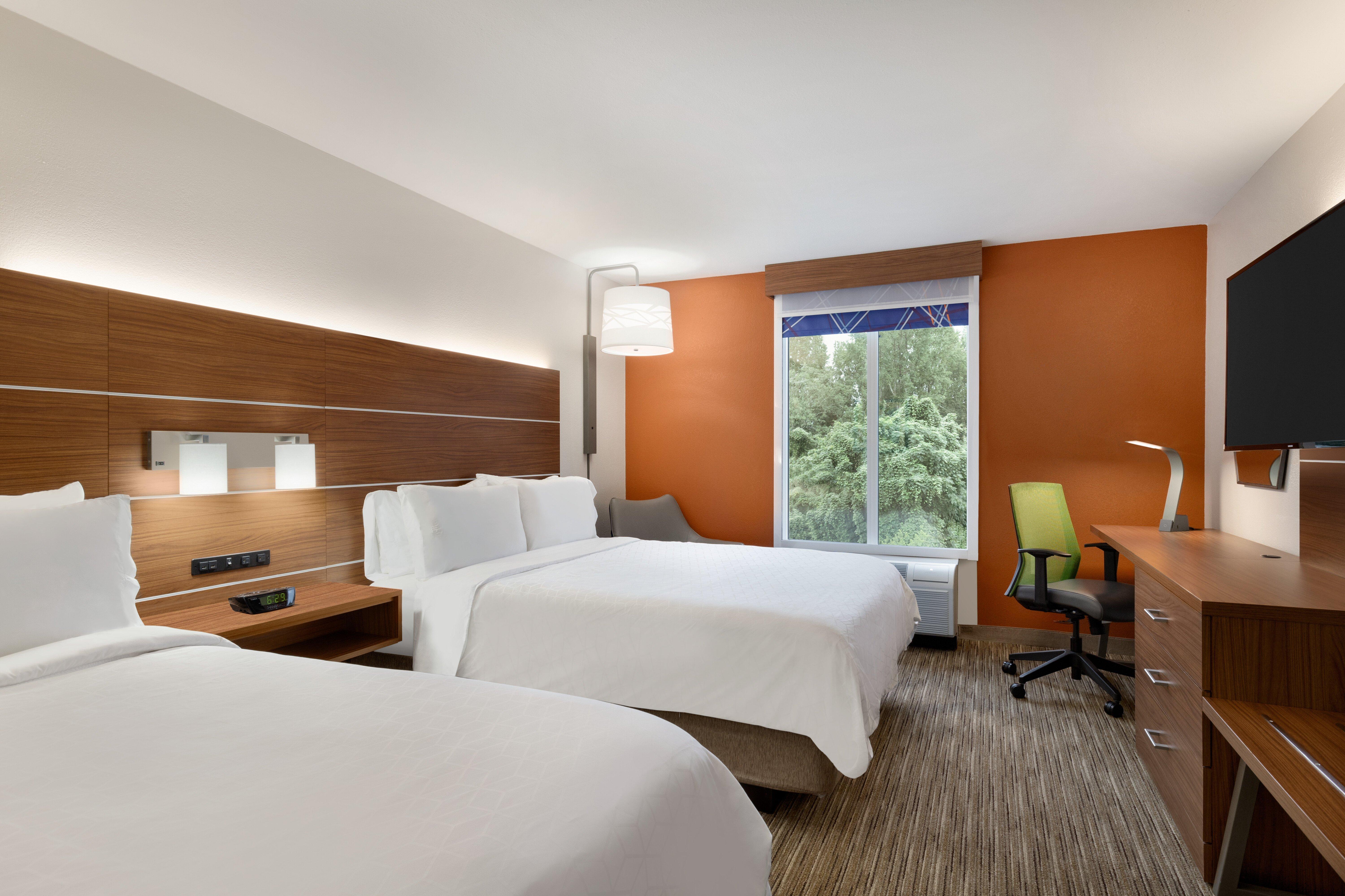 Express & - Area By Ihg